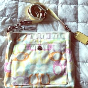 Cute Coach purse 9 width 6 height